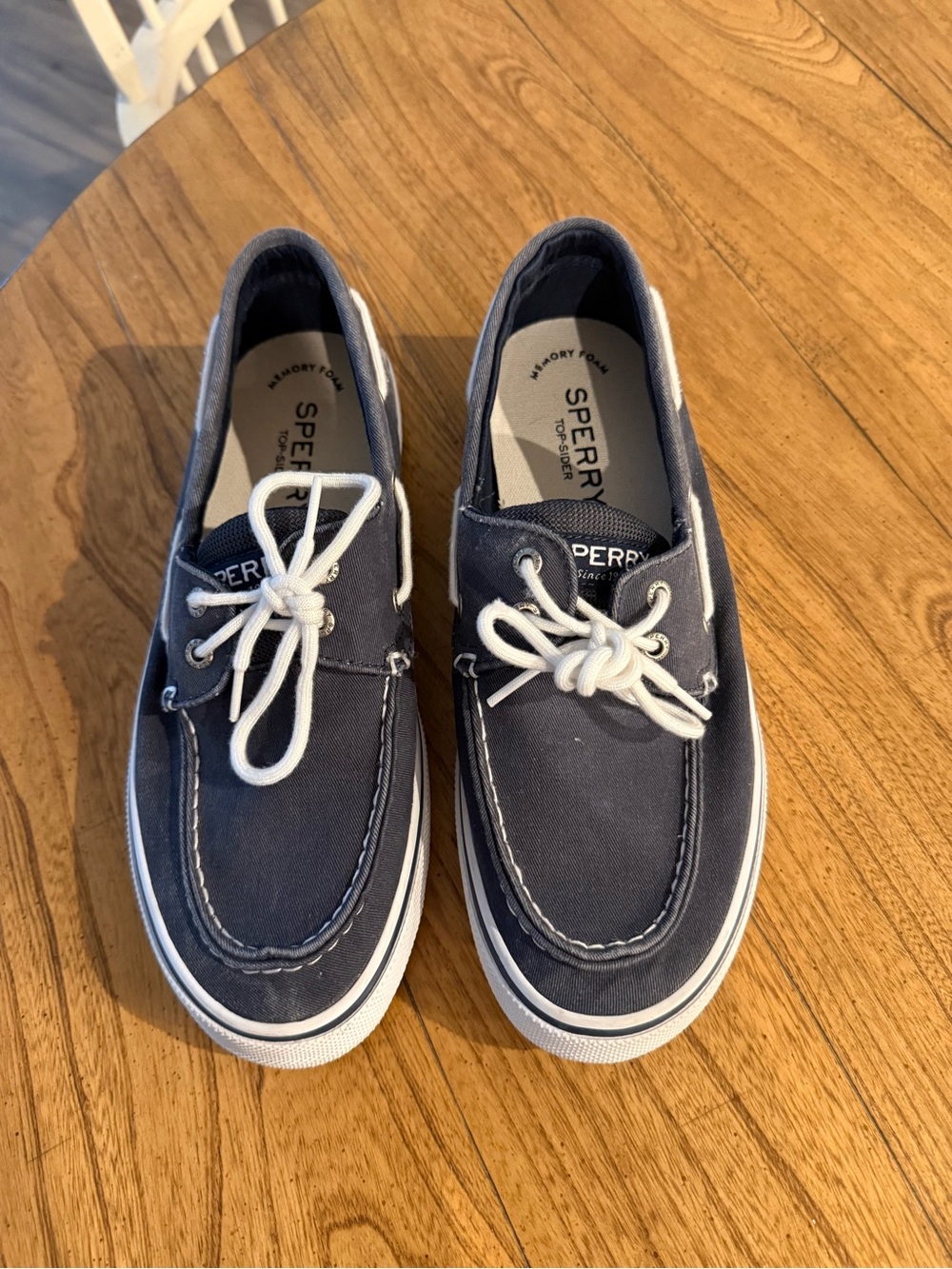 Sperry Men's Navy Canvas Boat Shoes in Excellent Condition, Size 9